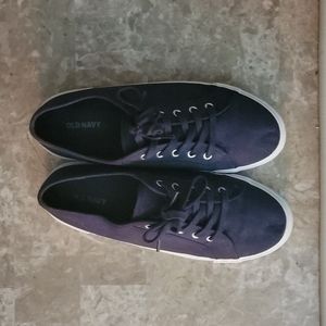 Old Navy Canvas Sneakers